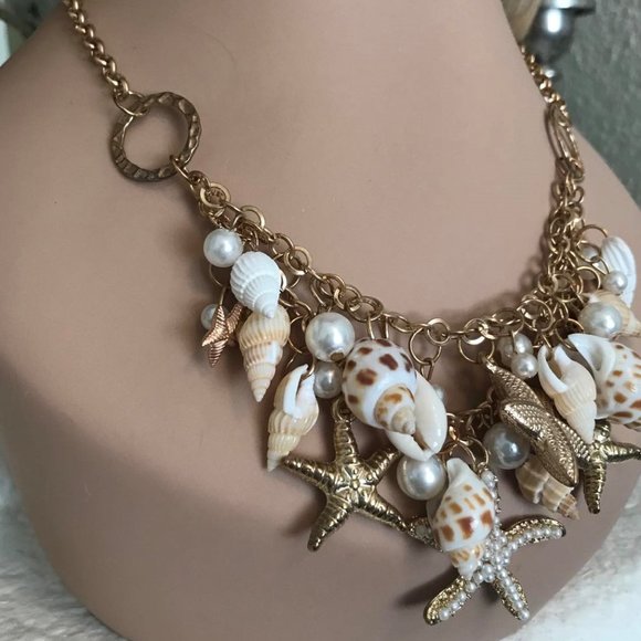 Statement Seashell Beach Style Bib Necklace - Picture 3 of 5